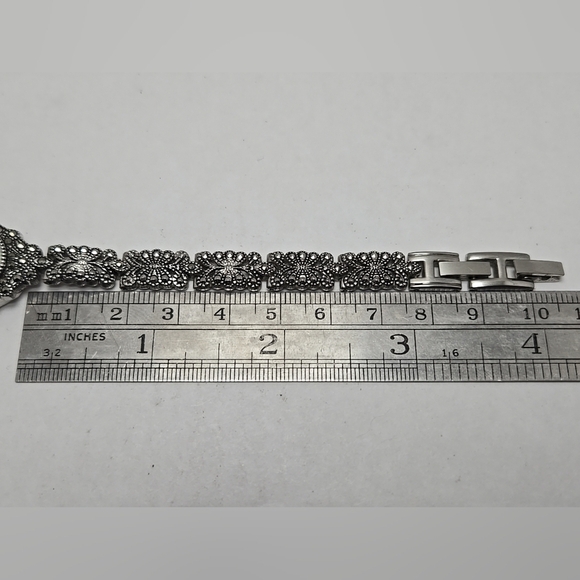 Womens Kessaris Watch 20mm Silver Tone Marcasite Mother of Pearl New Battery - Picture 7 of 9